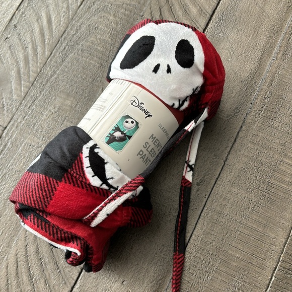 NWT Disney The Nightmare Before Christmas Pajama Pants Size M - Picture 3 of 3